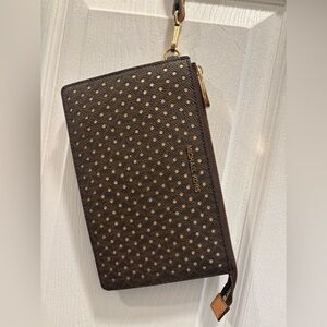 Michael Kors Jet Set Signature logo wristlet wallet